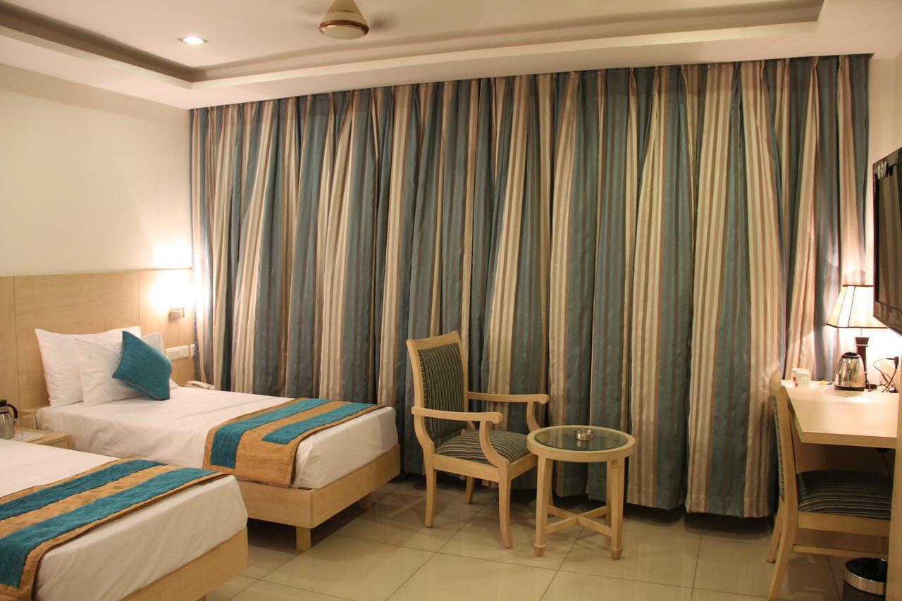 Hotel Southern Grand Vijayawāda Exterior foto