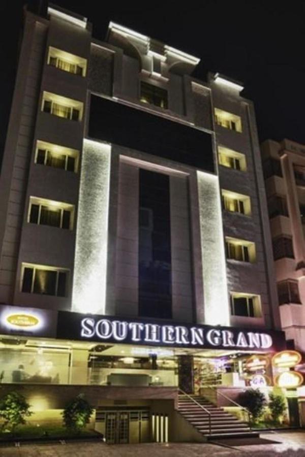 Hotel Southern Grand Vijayawāda Exterior foto